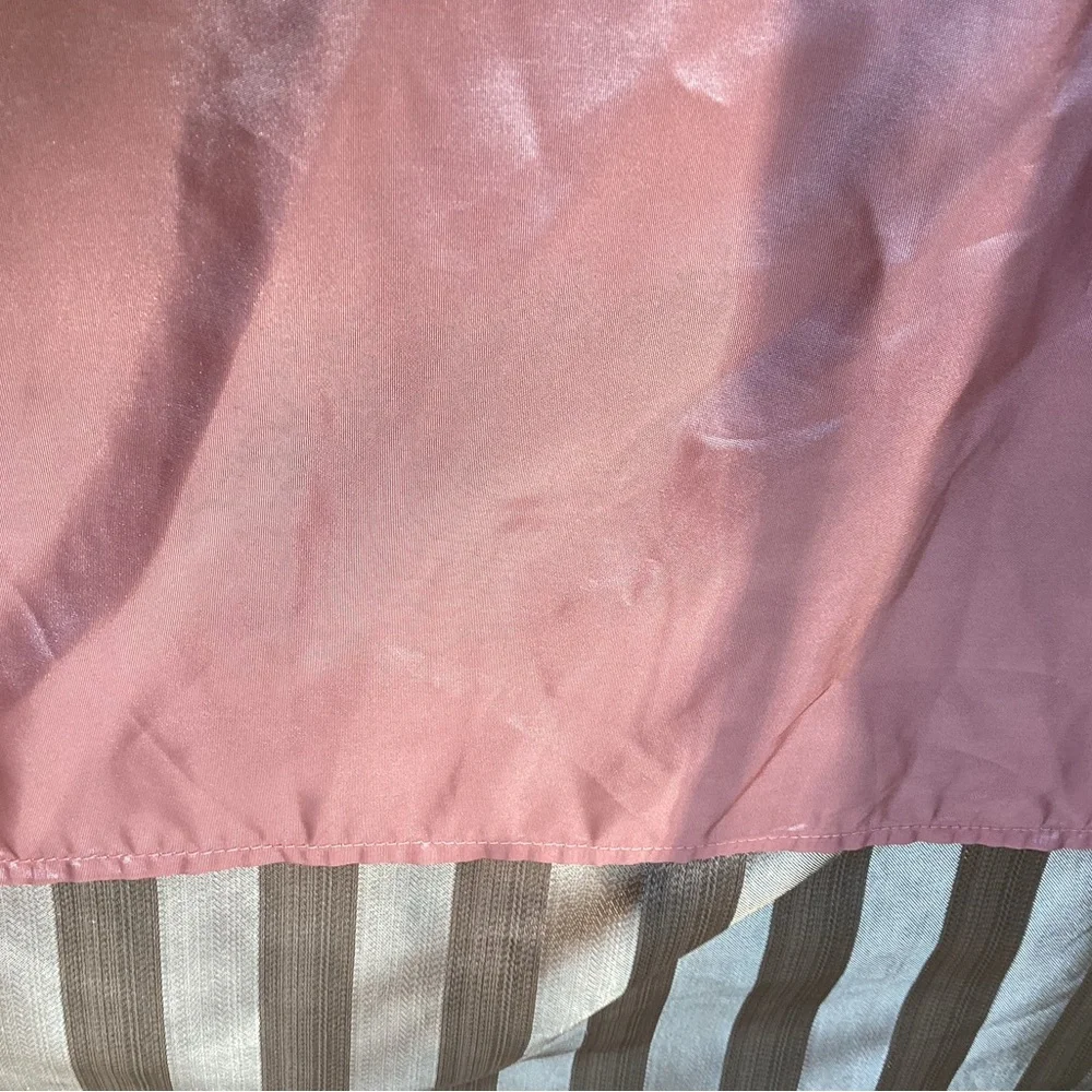 🪸   CORAL SHEEN ELEGANT QUEEN BED SKIRT   UNISEX